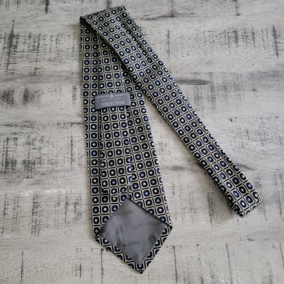 Robert Talbott Navy Geometric Print Silk Tie 58" x 4" - Picture 3 of 10